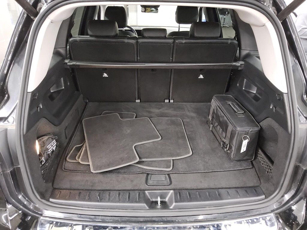 Mercedes-Benz EQB 2022