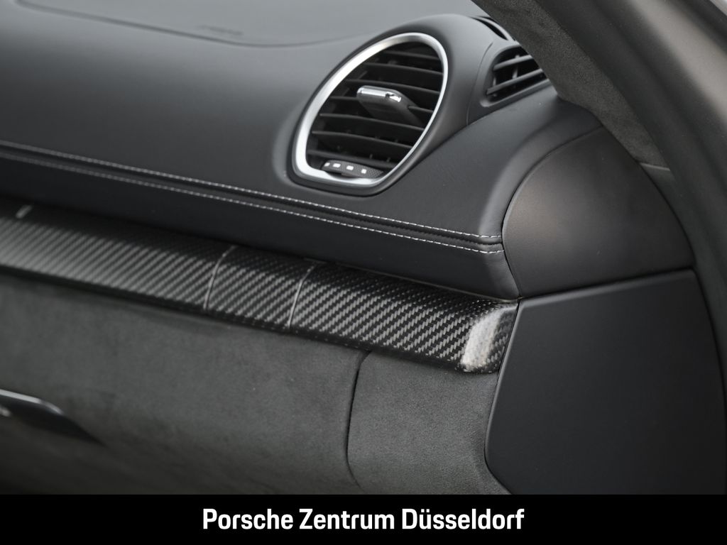 Porsche Boxster 2025