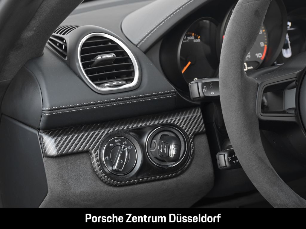 Porsche Boxster 2025