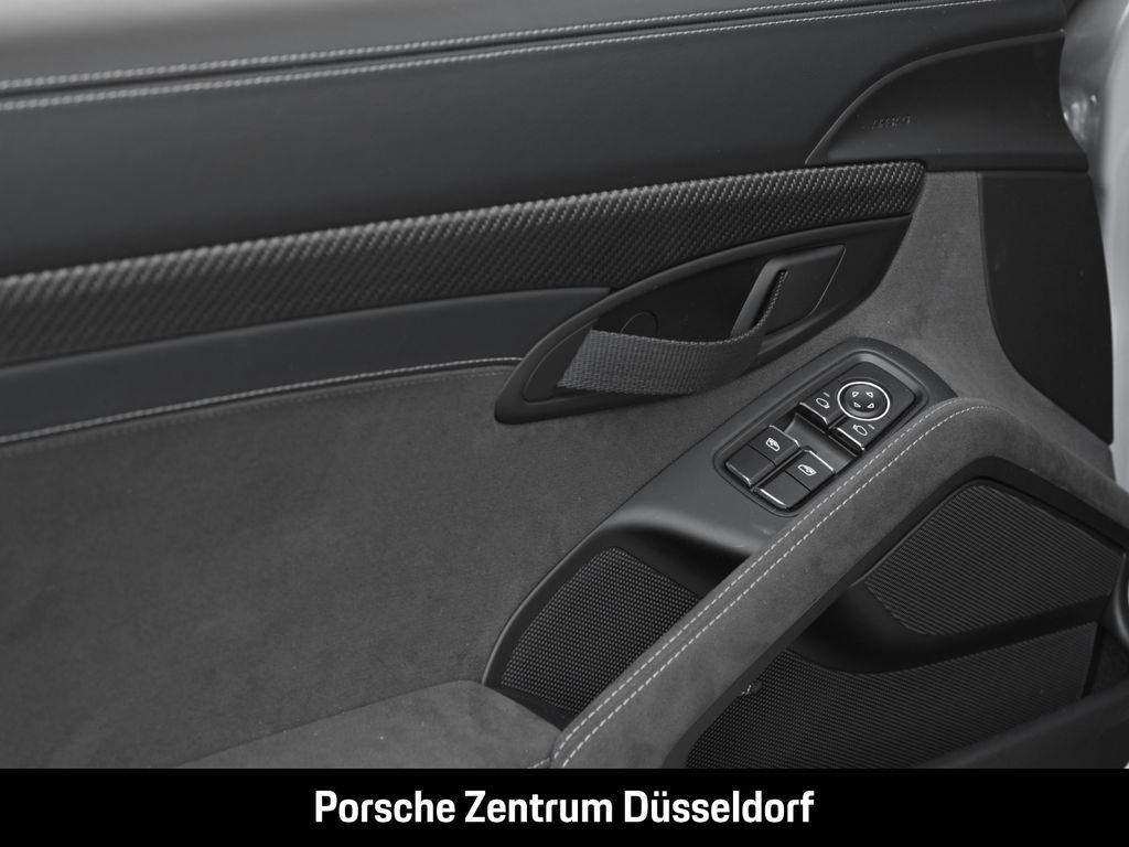 Porsche Boxster 2025