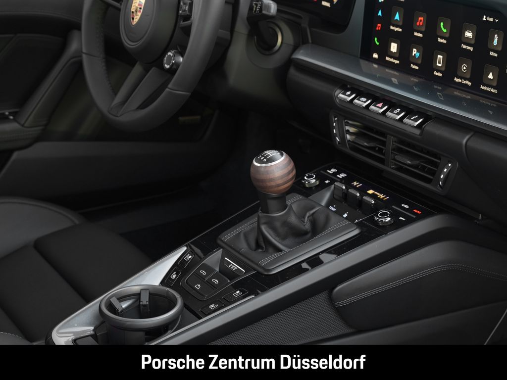Porsche 992 2025