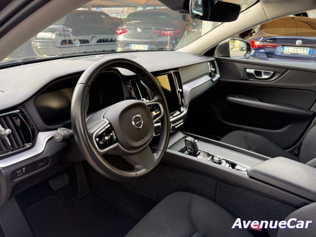 Volvo V60 Cross Country 2021