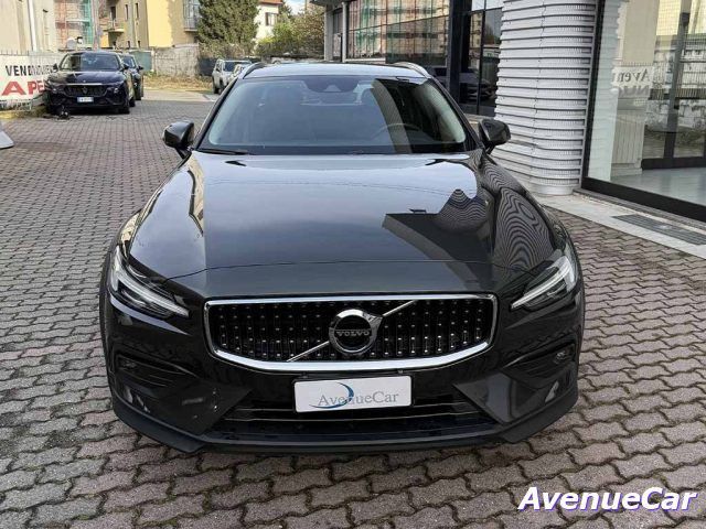 Volvo V60 Cross Country 2021