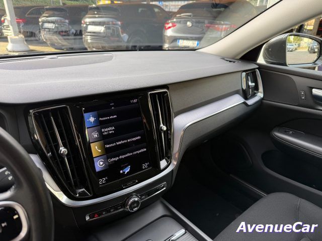 Volvo V60 Cross Country 2021