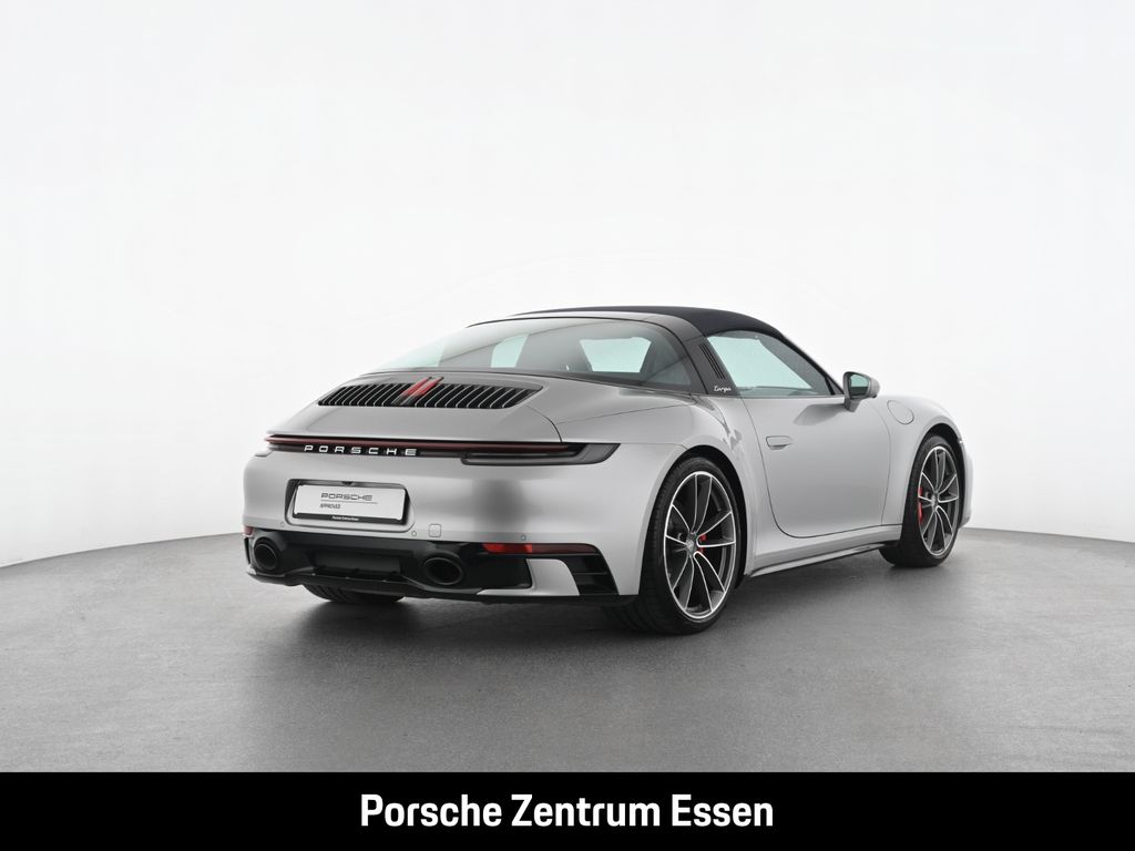 Porsche 992 2022
