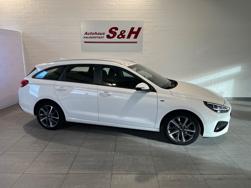 Hyundai i30 2022