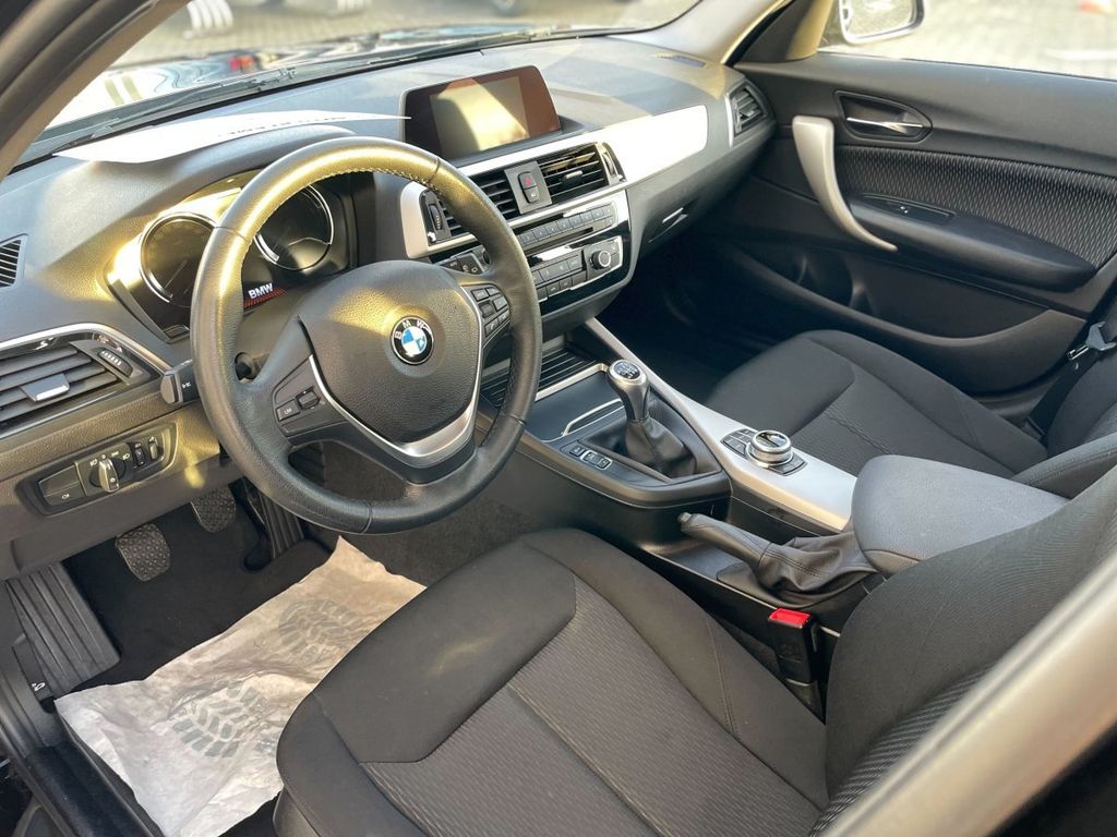 BMW 118 2018