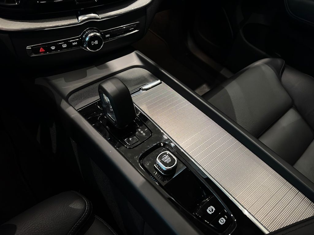 Volvo XC60 2024