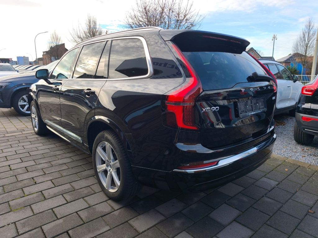 Volvo XC90 2025