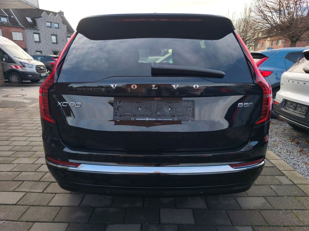 Volvo XC90 2025