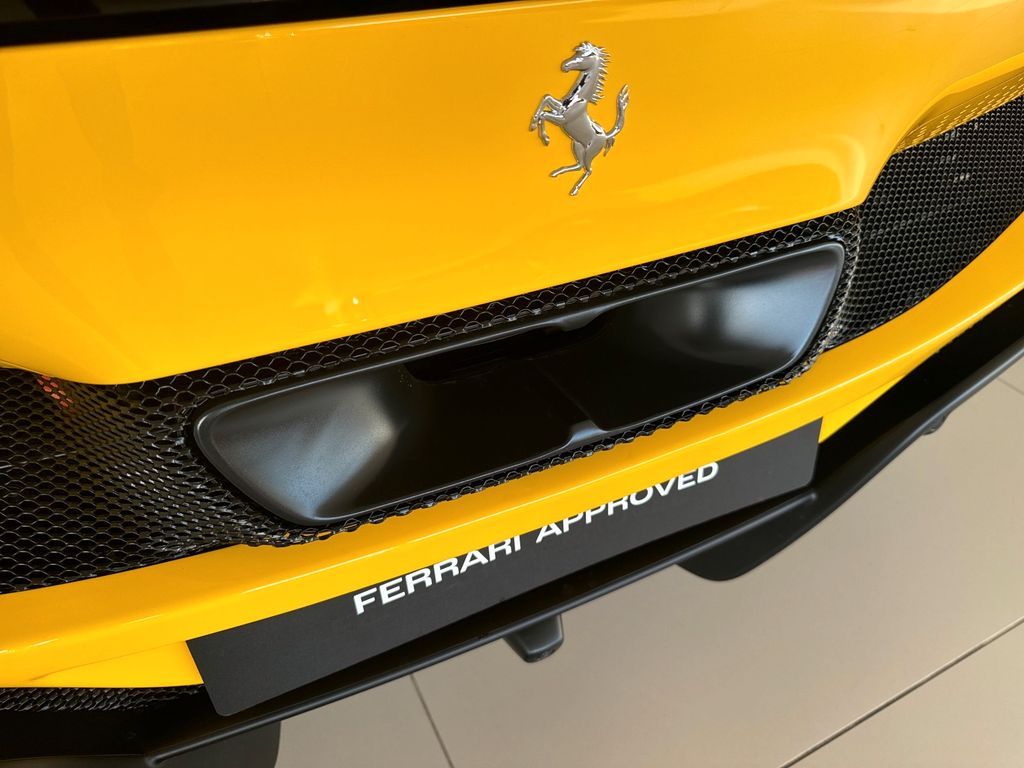 Ferrari 296 GTB 2024