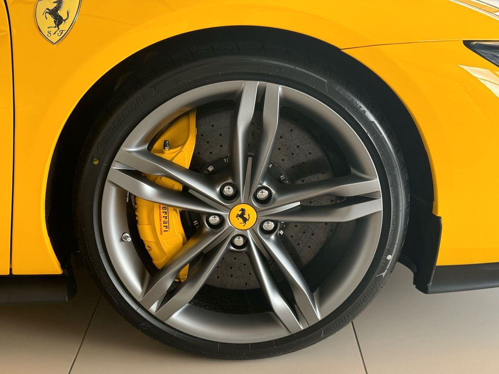 Ferrari 296 GTB 2024