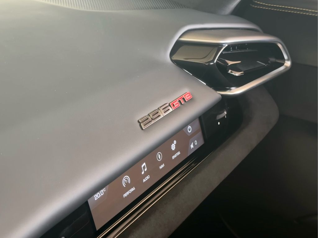 Ferrari 296 GTB 2024