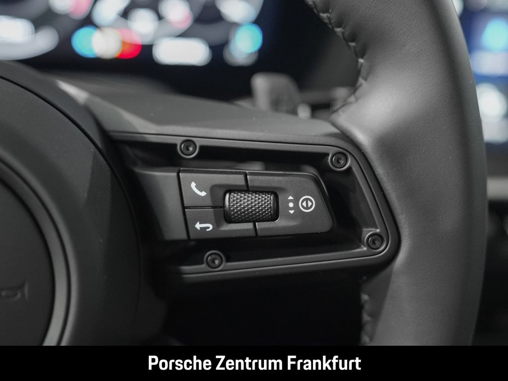 Porsche 992 2025