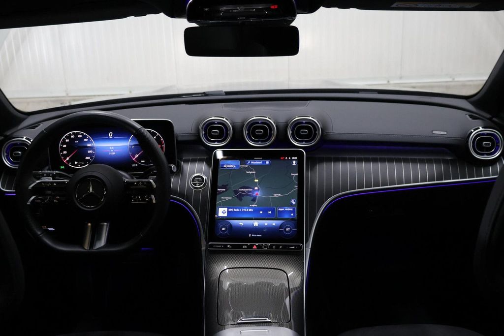 Mercedes-Benz C 220 2025