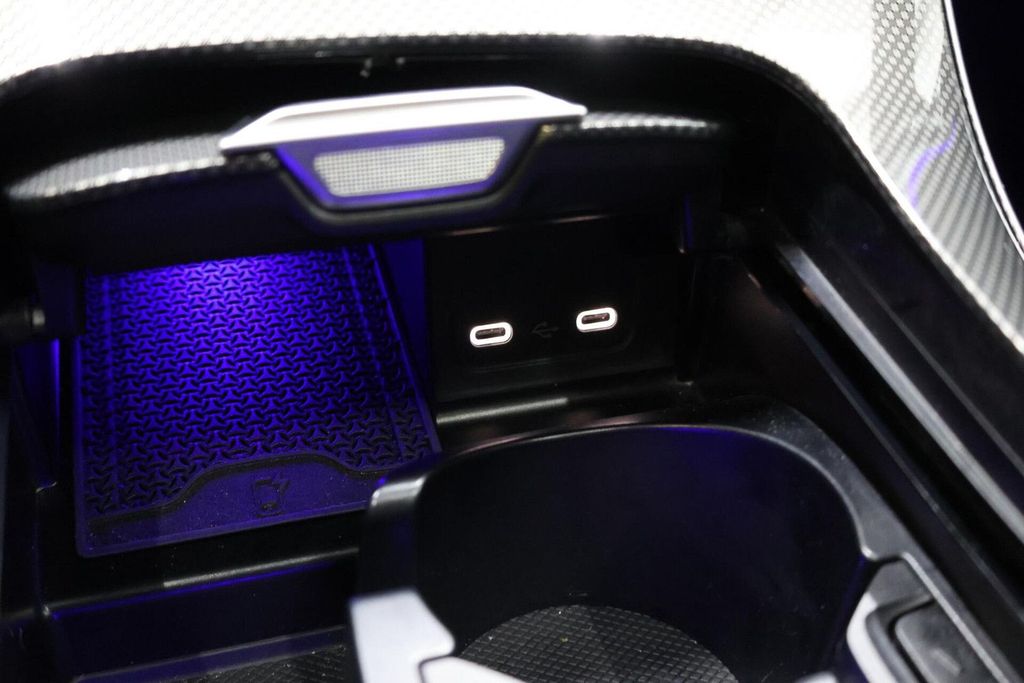 Mercedes-Benz C 220 2025