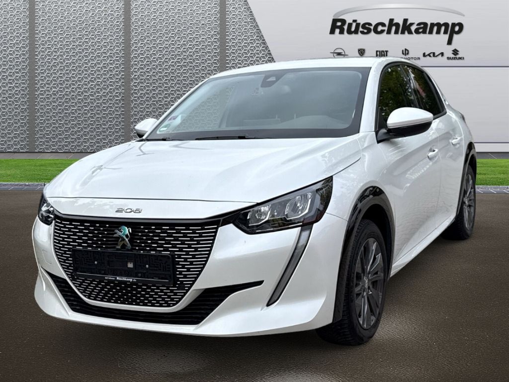Peugeot e-208 2021