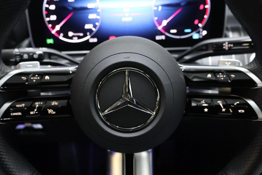 Mercedes-Benz C 220 2025