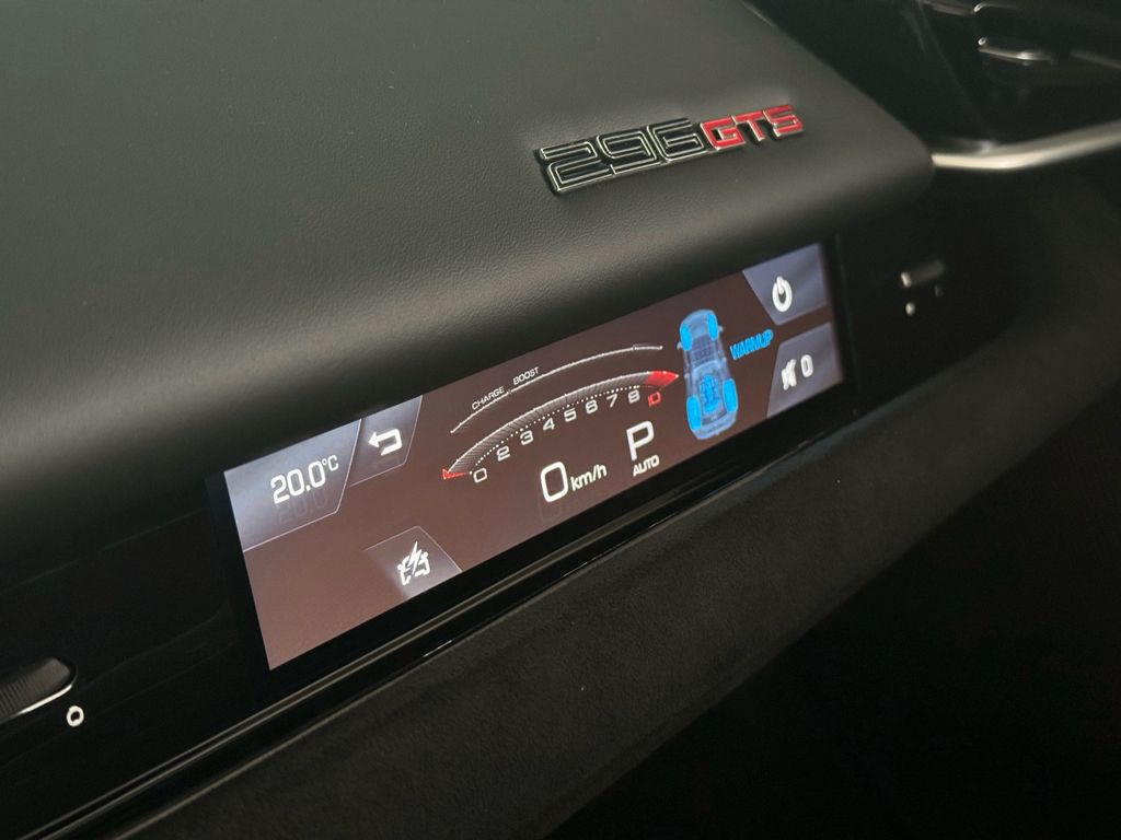 Ferrari 296 GTS 2024