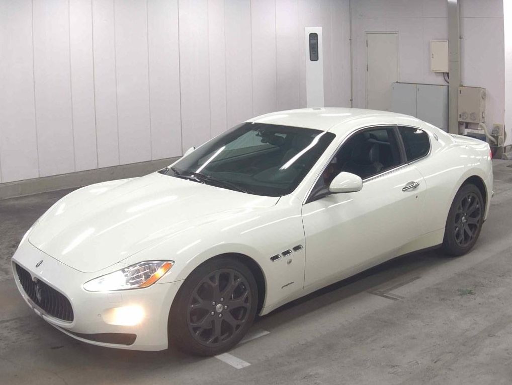 Maserati Granturismo 2012