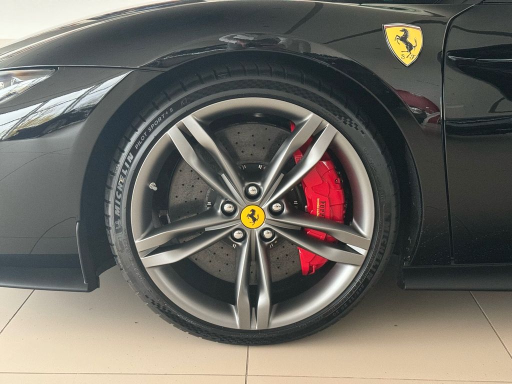 Ferrari 296 GTS 2024