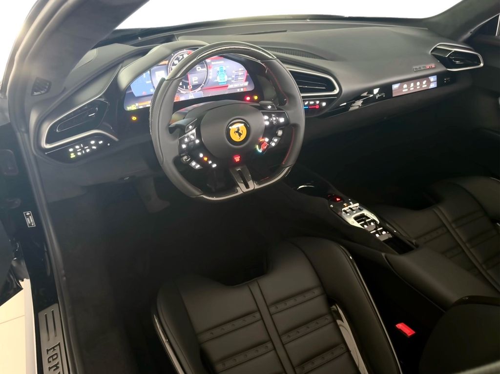 Ferrari 296 GTS 2024