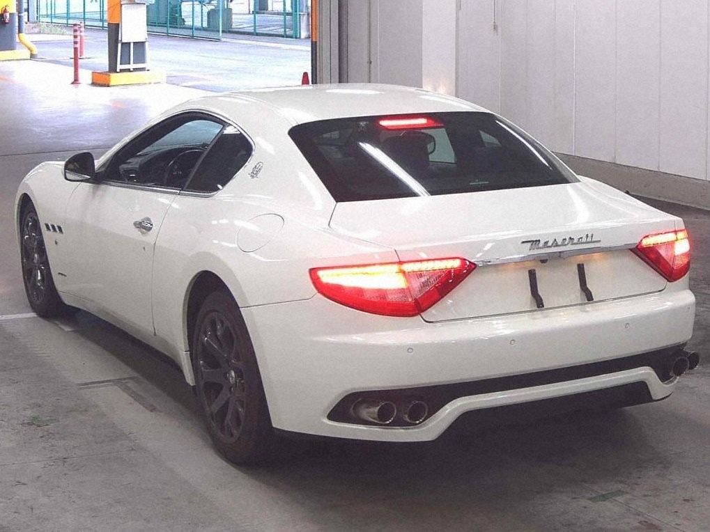 Maserati Granturismo 2012