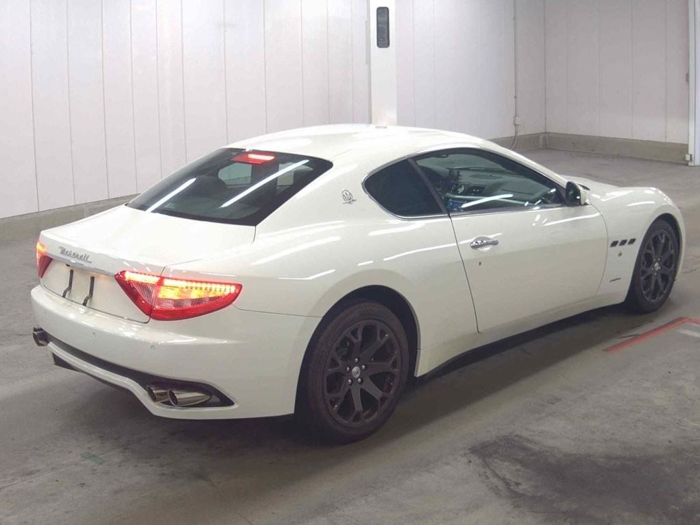 Maserati Granturismo 2012