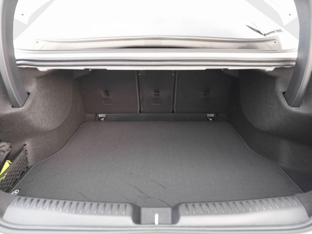 Mercedes-Benz CLA 250 2025