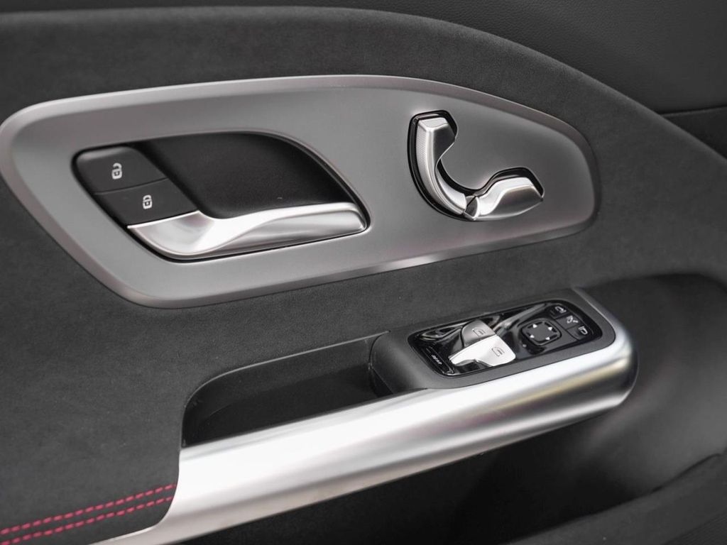 Mercedes-Benz CLA 250 2025