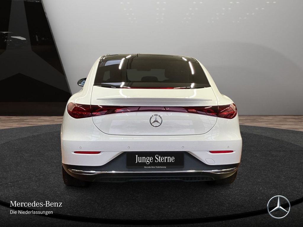 Mercedes-Benz EQE 2022