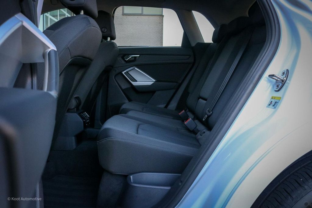 Audi Q3 2021