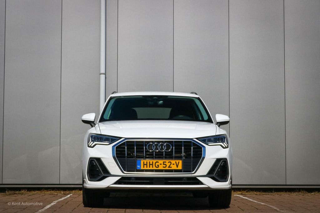 Audi Q3 2021