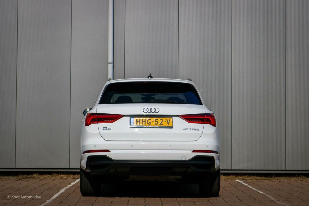 Audi Q3 2021