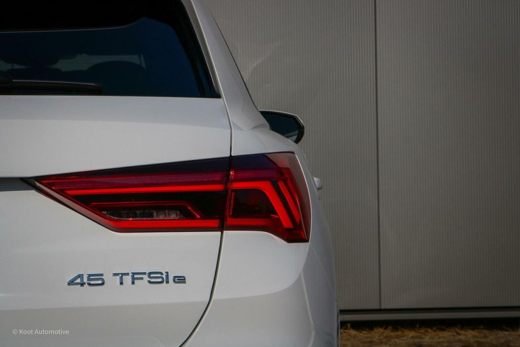 Audi Q3 2021