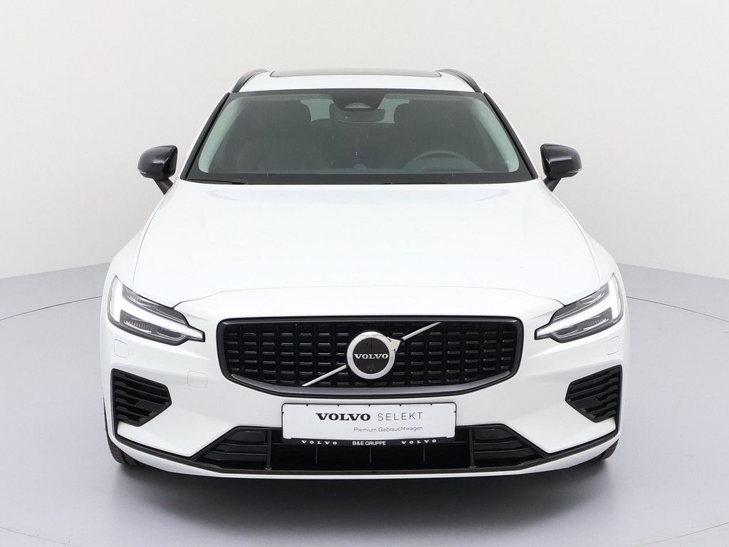 Volvo V60 2025