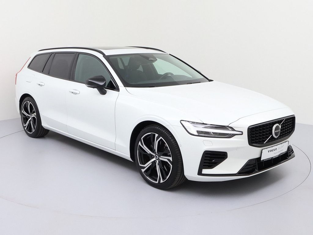 Volvo V60 2025