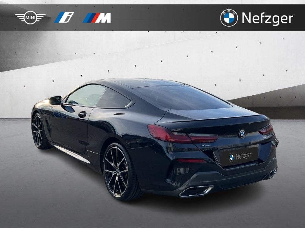 BMW M850 2022