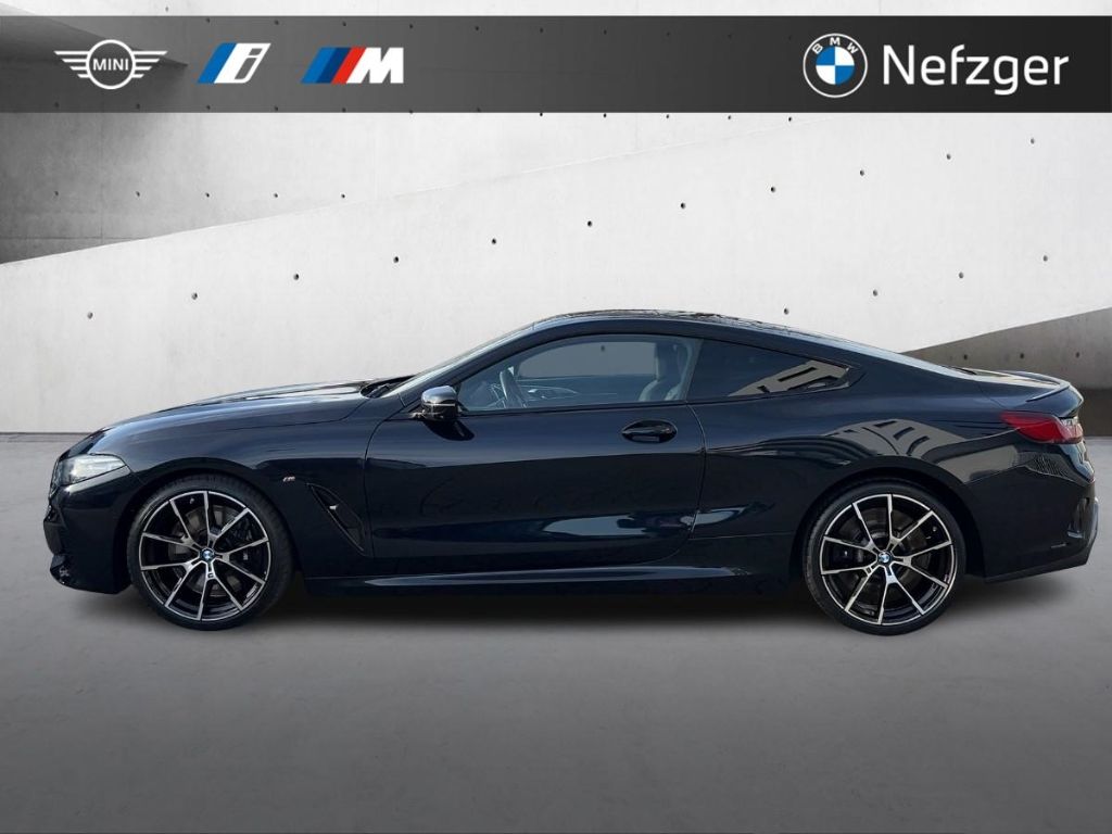 BMW M850 2022
