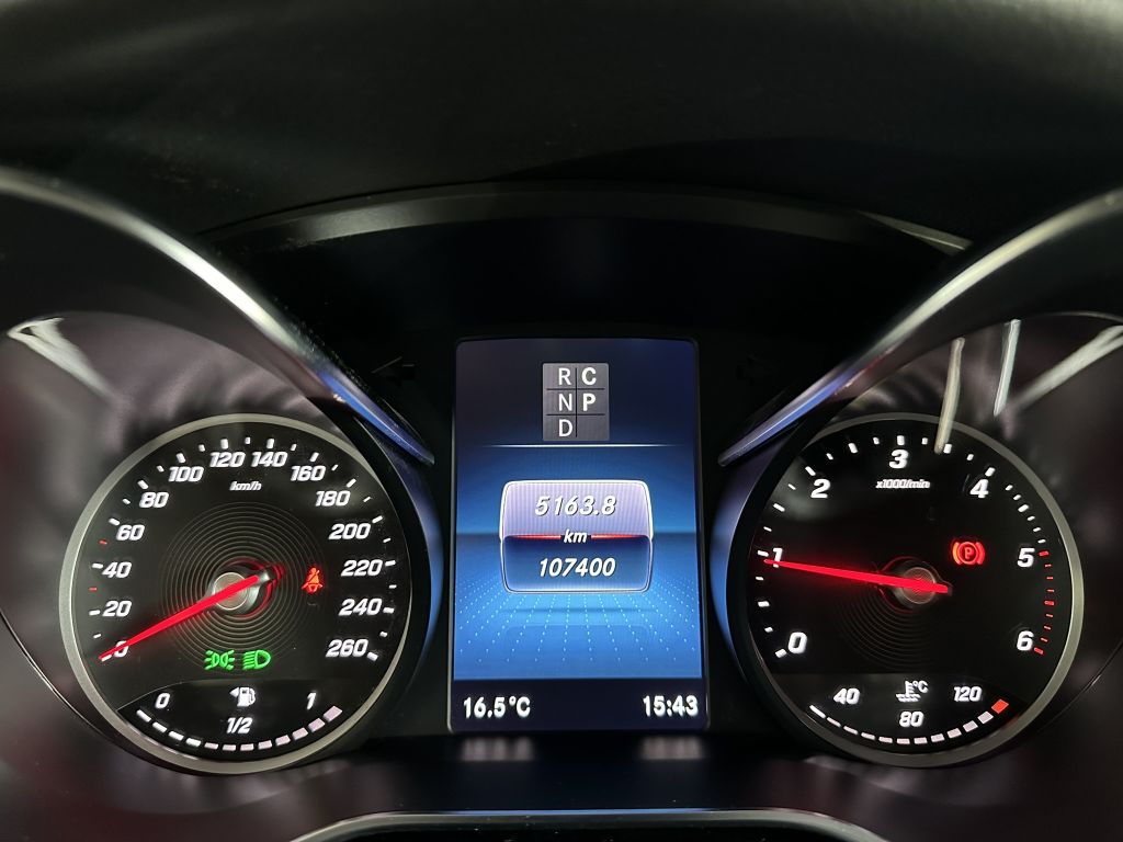 Mercedes-Benz V 300 2022