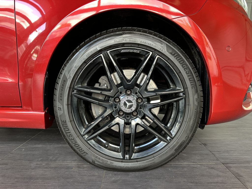 Mercedes-Benz V 300 2022