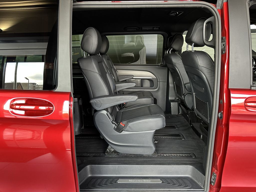Mercedes-Benz V 300 2022