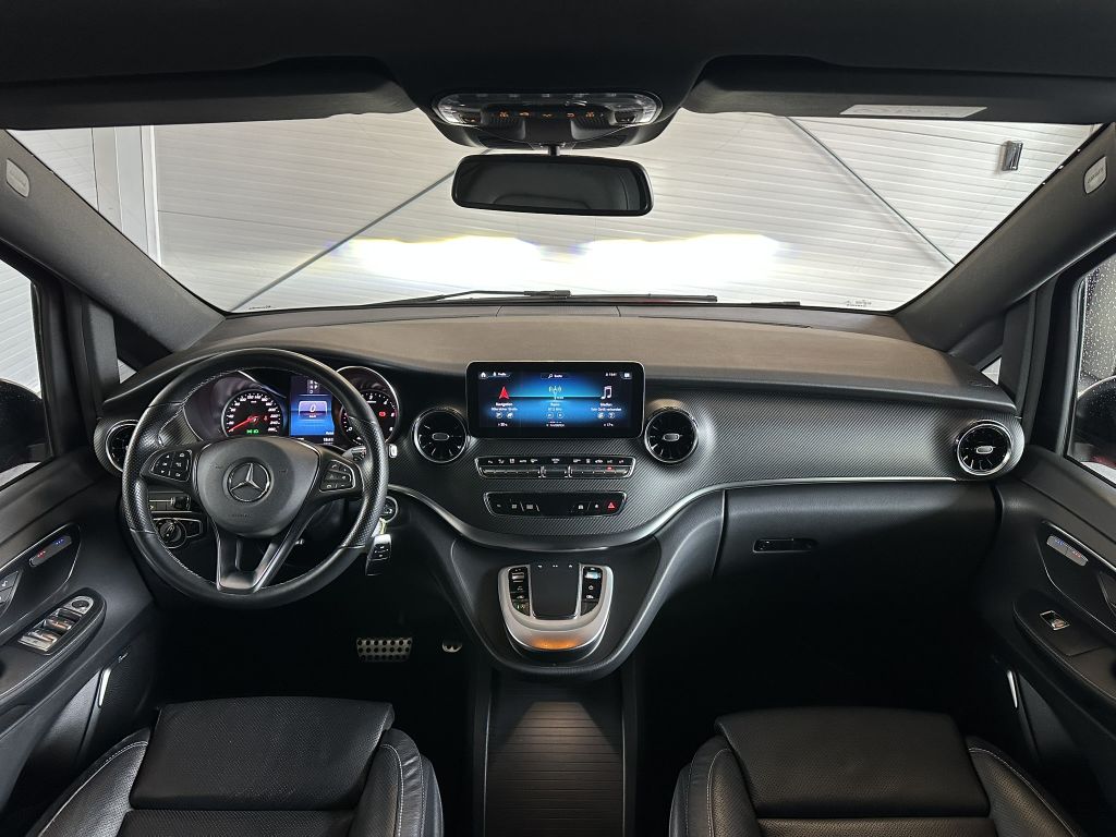 Mercedes-Benz V 300 2022