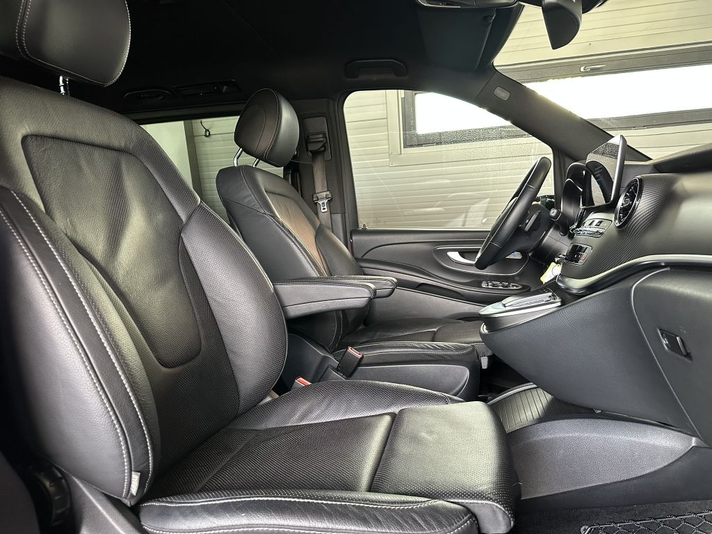 Mercedes-Benz V 300 2022