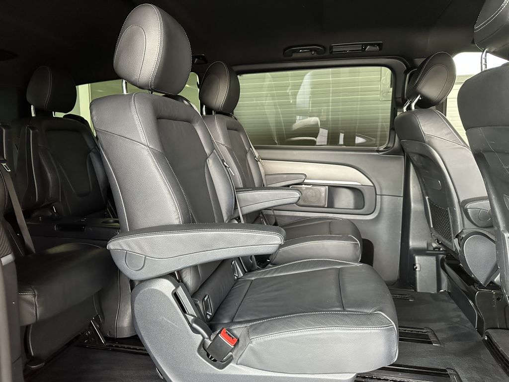 Mercedes-Benz V 300 2022