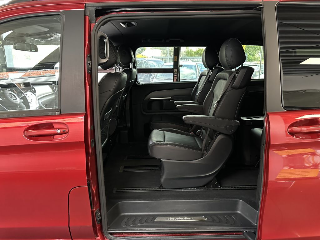 Mercedes-Benz V 300 2022