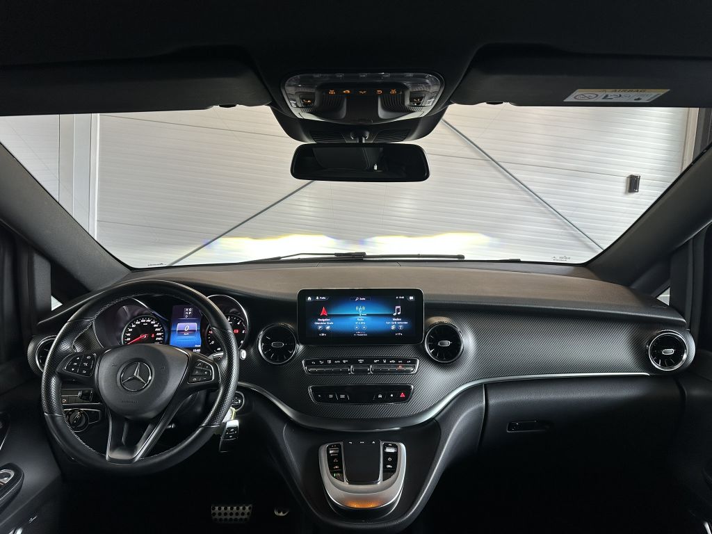 Mercedes-Benz V 300 2022