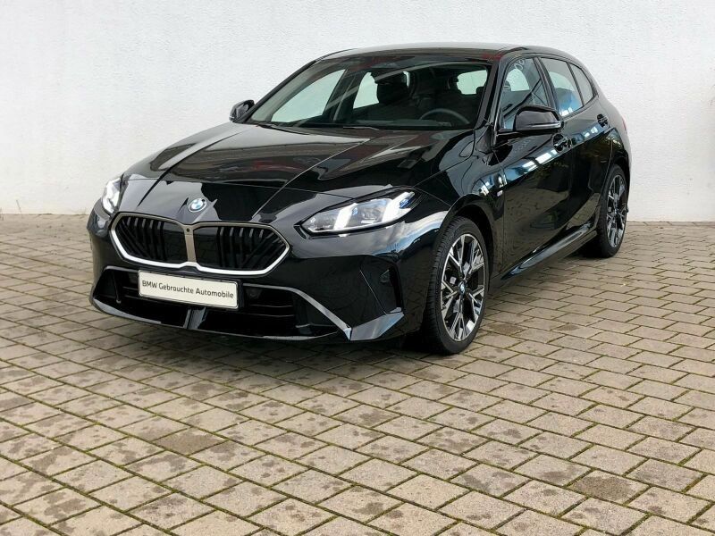 BMW 120 2025