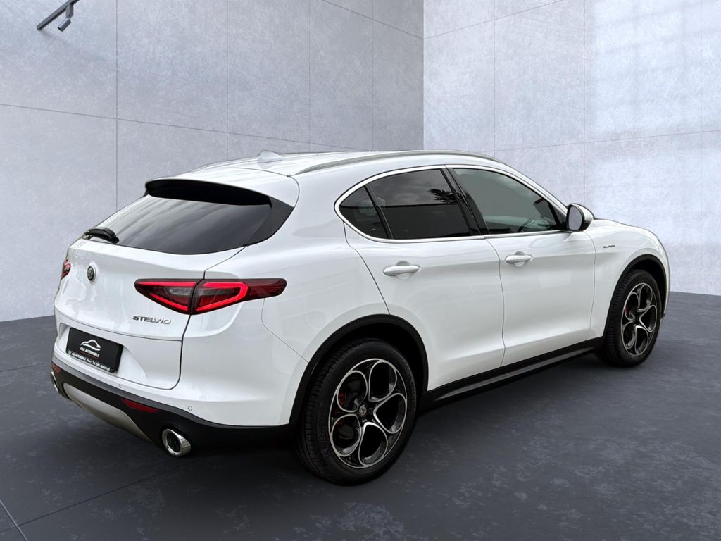 Alfa Romeo Stelvio 2021