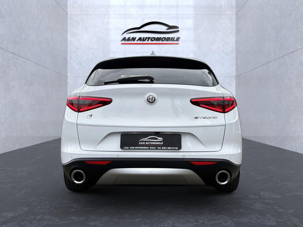 Alfa Romeo Stelvio 2021